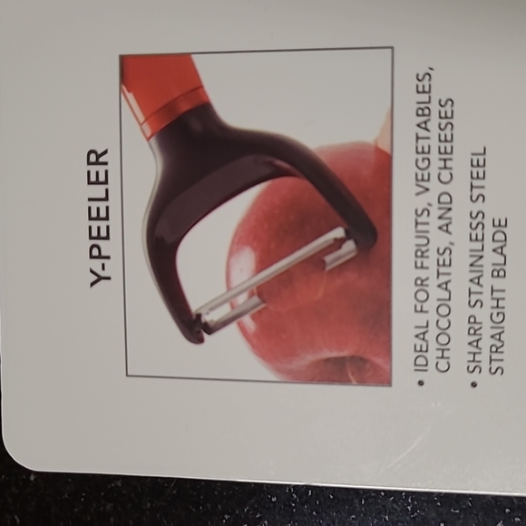 🍅KitchenAid Peeler Set - Picture 7 of 10